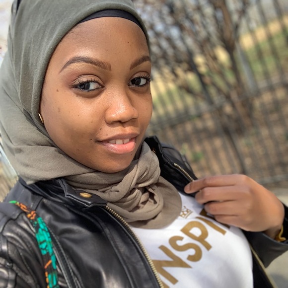 Meet your Posher, Zaika - Picture 1 of 1